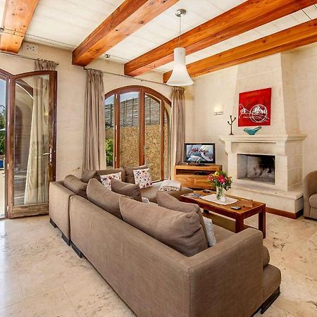 The Almonds Luxury Villa San Lawrenz Exterior photo