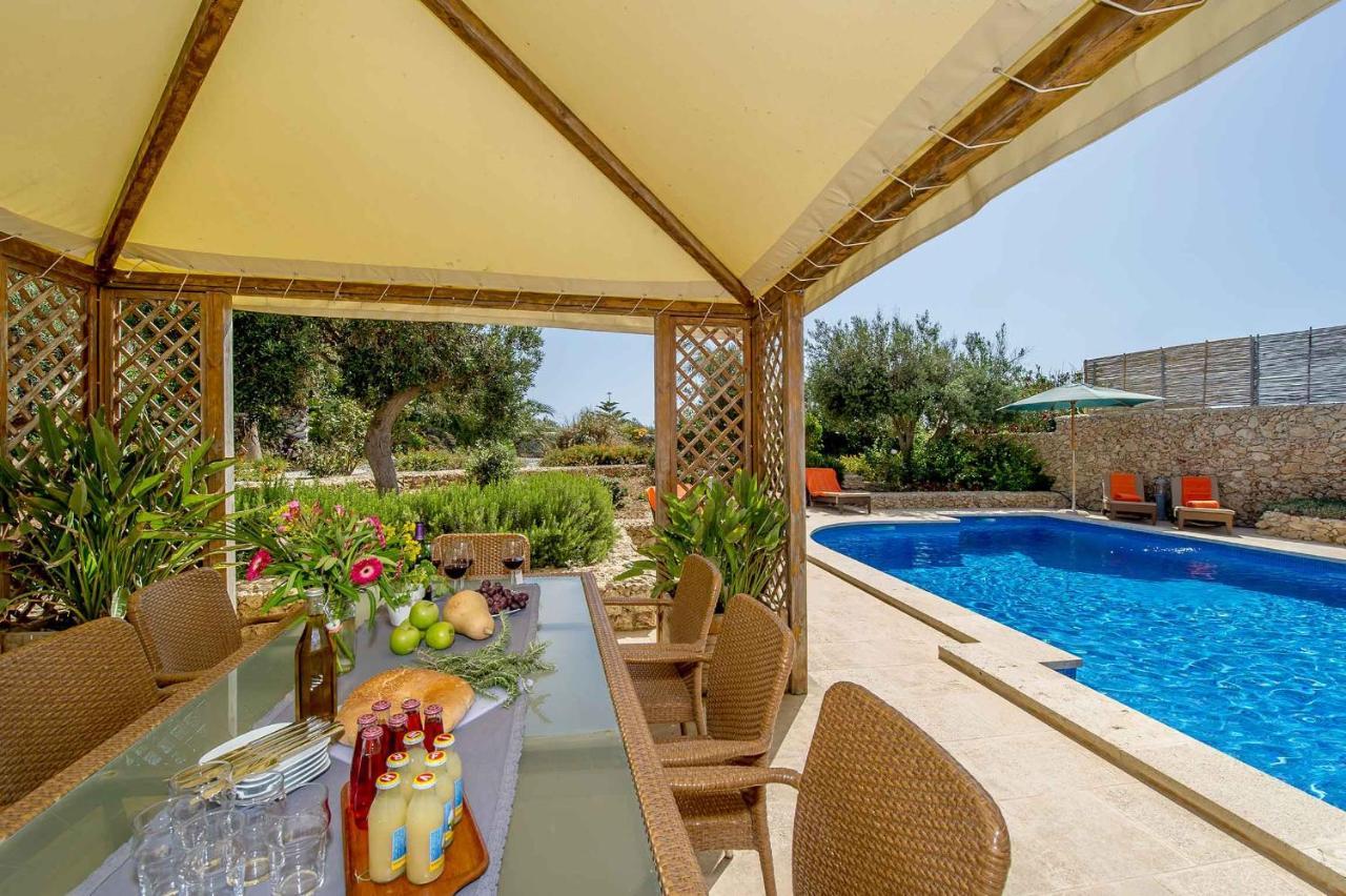 The Almonds Luxury Villa San Lawrenz Exterior photo