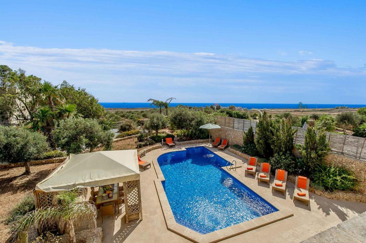 The Almonds Luxury Villa San Lawrenz Exterior photo