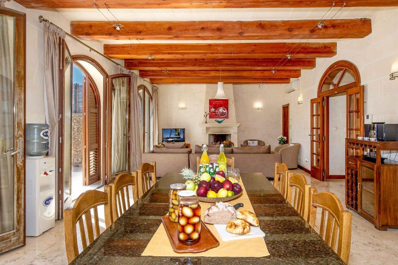 The Almonds Luxury Villa San Lawrenz Exterior photo
